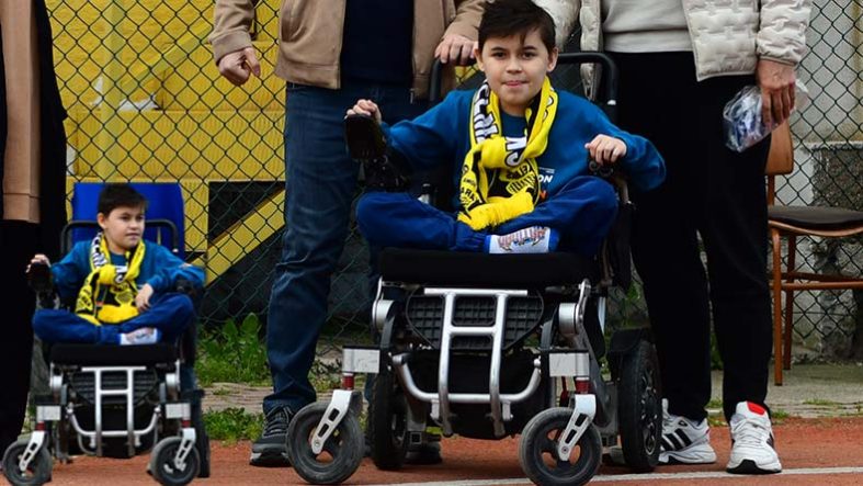 Soma’nın Minik Yüreği Şenol Berk Yardım Bekliyor