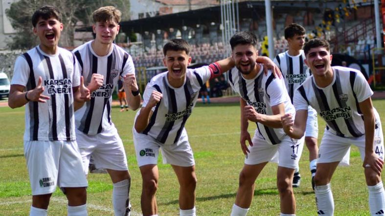 Somaspor U19 Seriyi 8 Maça Çıkardı