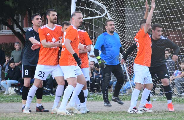 Black Jack, Hattrickli Galibiyetle Çeyrek Finalde!