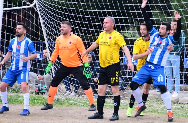 Gol Düellosu, Sürprizler ve Kırmızı Kartlar: 4. Haftaya Damga Vuran Anlar