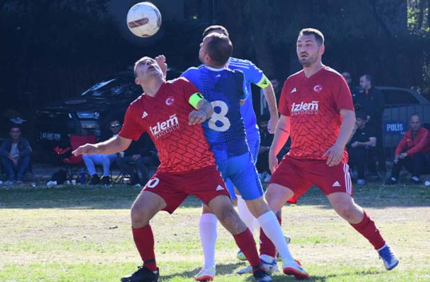 Kaymakamlık Turnuvası'nda Kritik Cumartesi! 3 Maç, 3 Galibiyet, 16 Gol