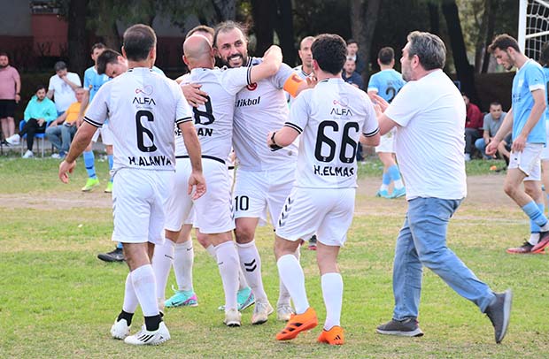 Milli Eğitim, Frikik Harikasıyla Yarı Finalde: 3-2