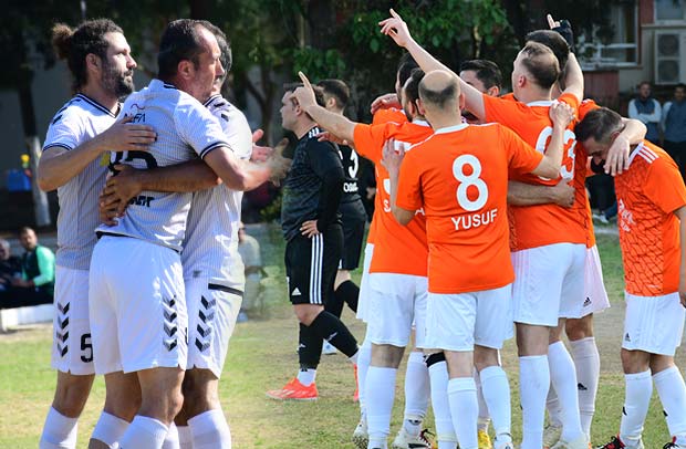 Milli Eğitim ve Black Jack Elemeleri Geçti, Adlarını Çeyrek Finale Yazdırdı!