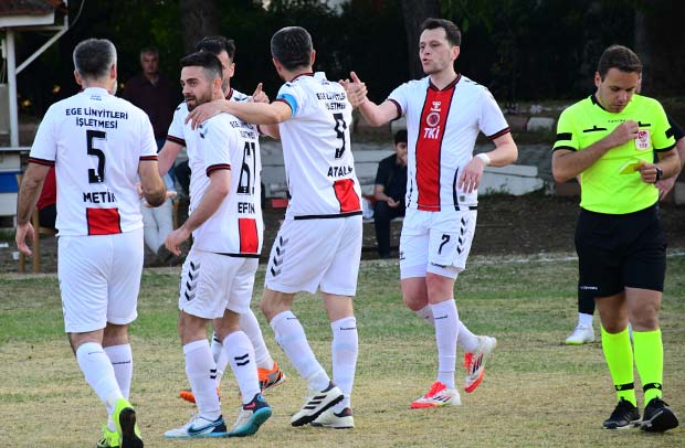 Soma Kaymakamlık Futbol Turnuvasında Zirve Yarışı Kızışıyor, Direniş Artıyor!